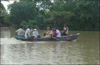 Boats used as Kallaru-bridge is damaged