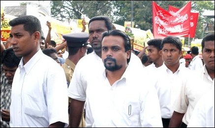 JVP protest in front of Colombo Fort Railway Station on 25 July 2005