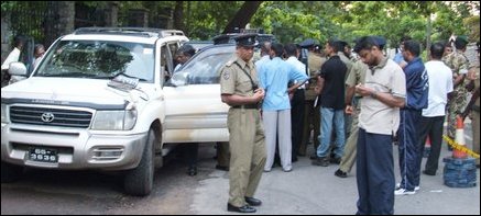 Four dead bodies found inside a vehicle in Colombo