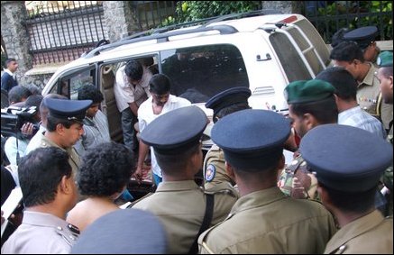 Four dead bodies found inside a vehicle in Colombo