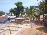 Temporary housing at Periyakallar