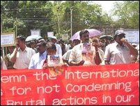 Demonstrations held in Killinochchi against killing Tamils.