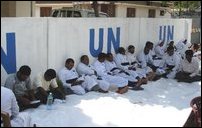 Religious heads of three faiths stage sit-in Kilinochchi.