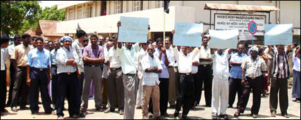 Trincomalee Health workers